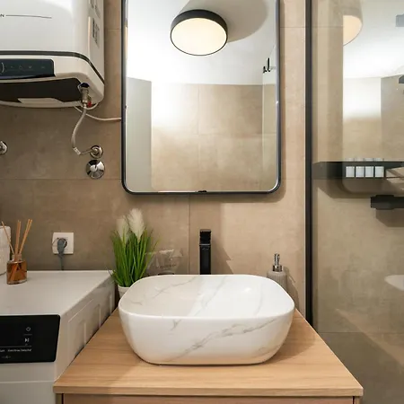 Vista Azura - Sea View & Private Jacuzzi * Rtina