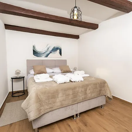 Vista Azura - Sea View & Private Jacuzzi Rtina