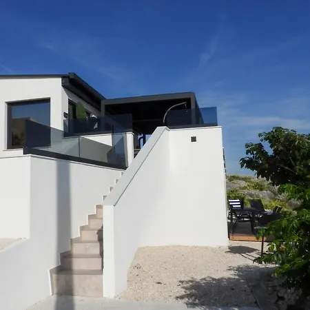 Vista Azura - Sea View & Private Jacuzzi Rtina